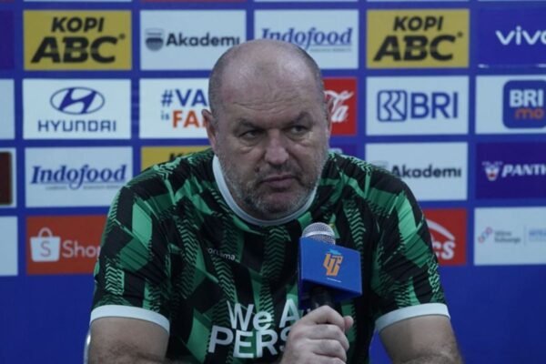 Bojan Hodak: Persib Bandung akan Hadapi Tantangan Berat Melawan PSS Sleman