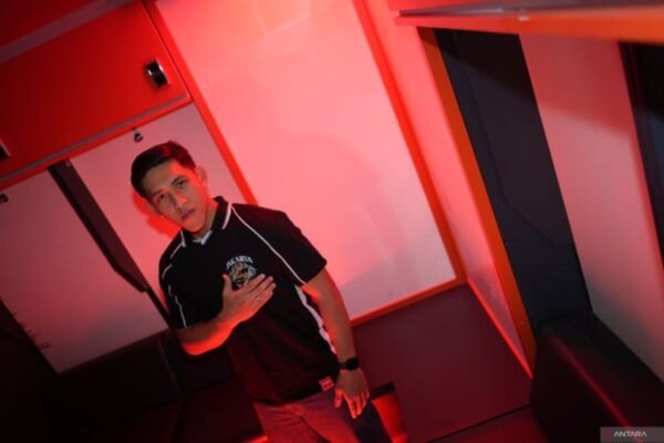 Persija Jakarta Resmi Rekrut Penyerang Baru Eksel Runtukahu